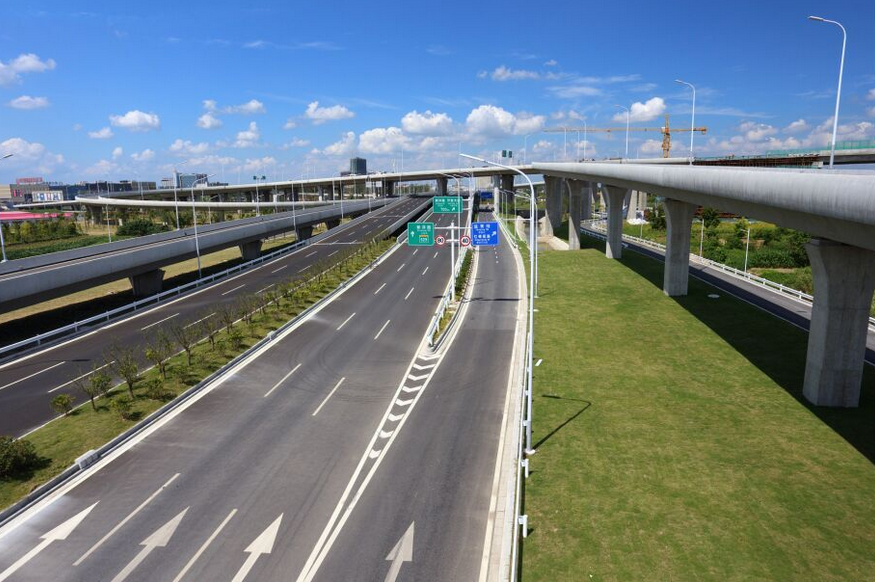 �ζ�������·��204�����ѵ���